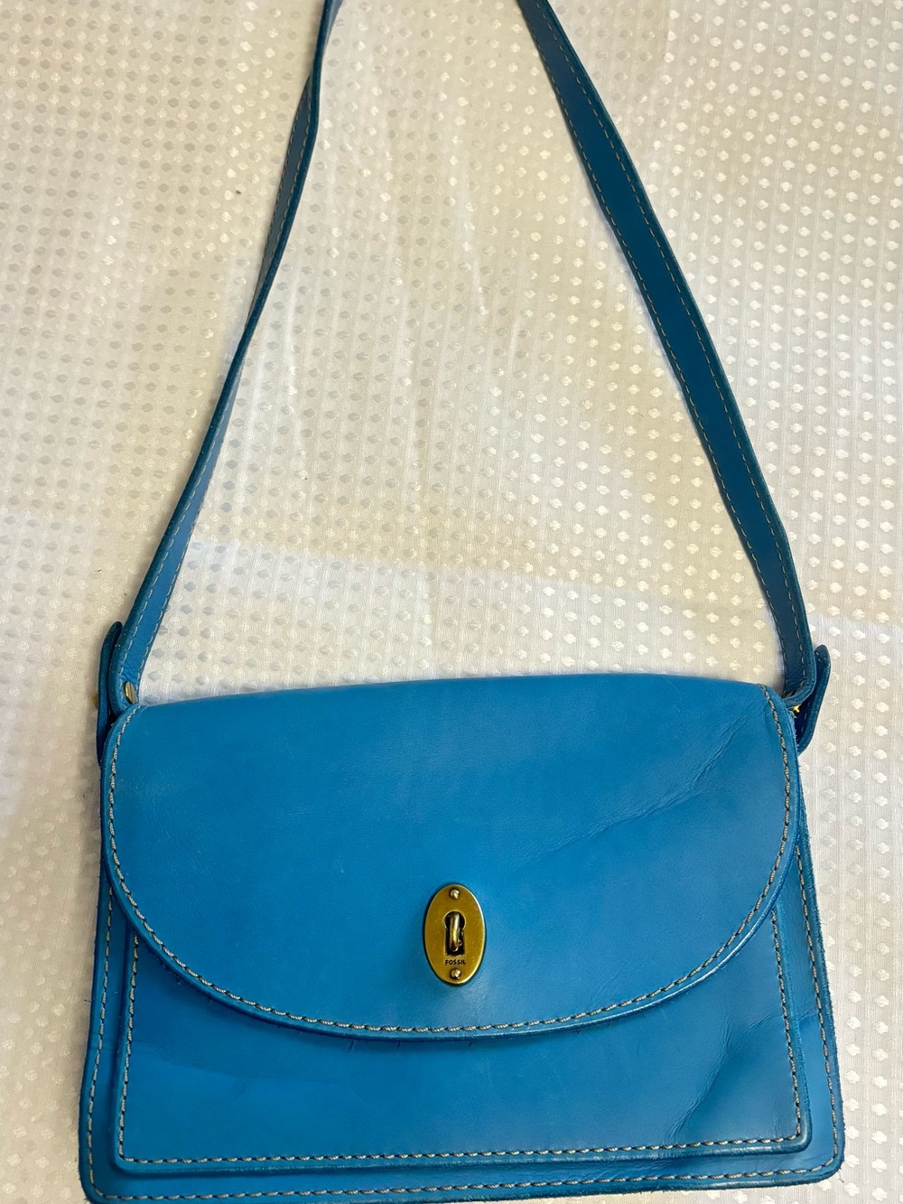 Fossil Austin Blue Leather Flap Convertible Clutch gold tone keyhole, ZB 5586